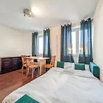 Prusa By Bookinghost Apartment