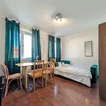 Prusa By Bookinghost